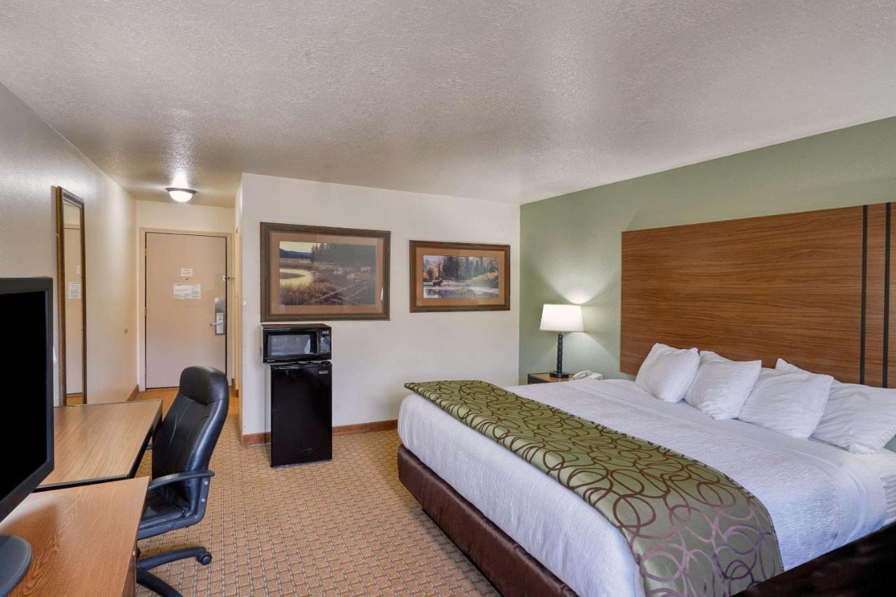 King Room with Mountain View - Non-Smoking,1114921818:JPEG